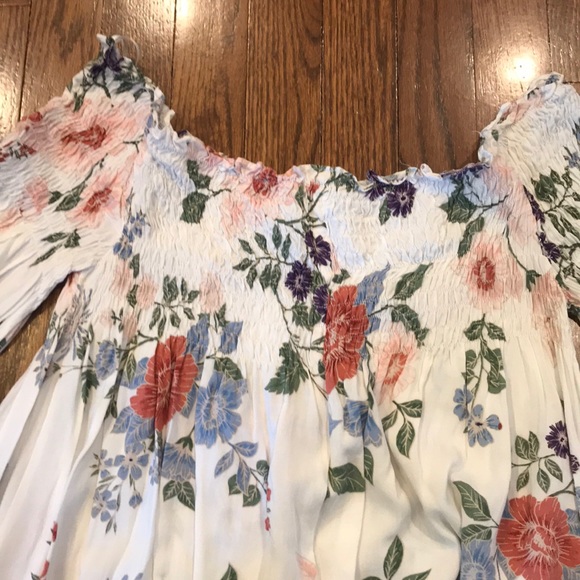 Flowered off the shoulder dress - Picture 2 of 4
